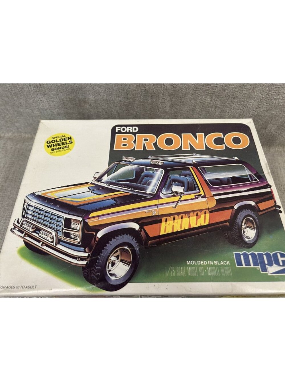Vintage 1979 MPC Ford BRONCO 1/25 Model kit #1-0434 new open box